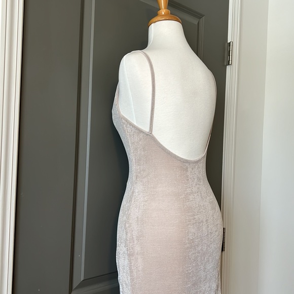 NWOT Cowl neck spaghetti strap dress - Picture 5 of 5